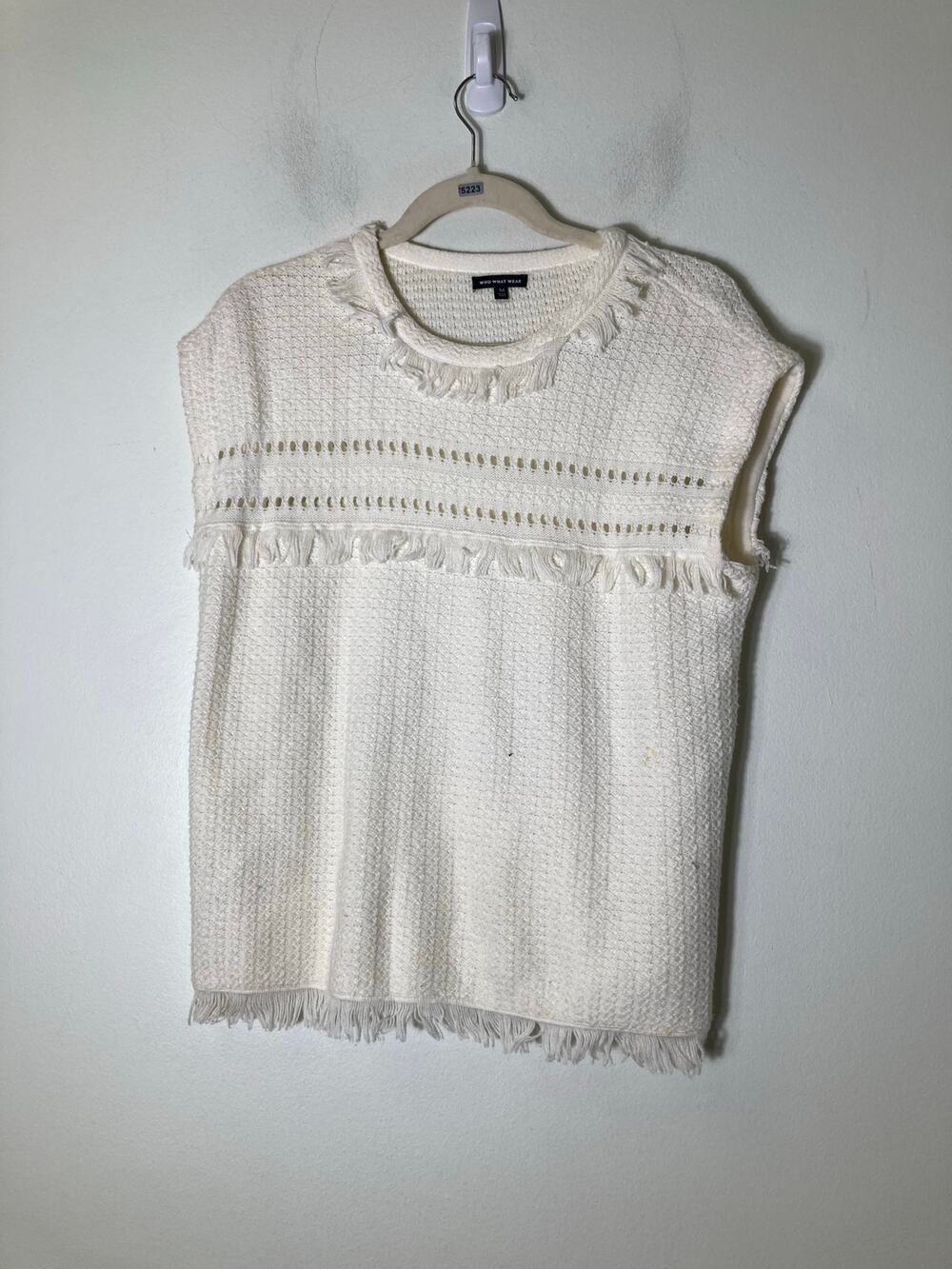 Who What Wear Cream Fringe Sleeveless Sweater Top Sz M